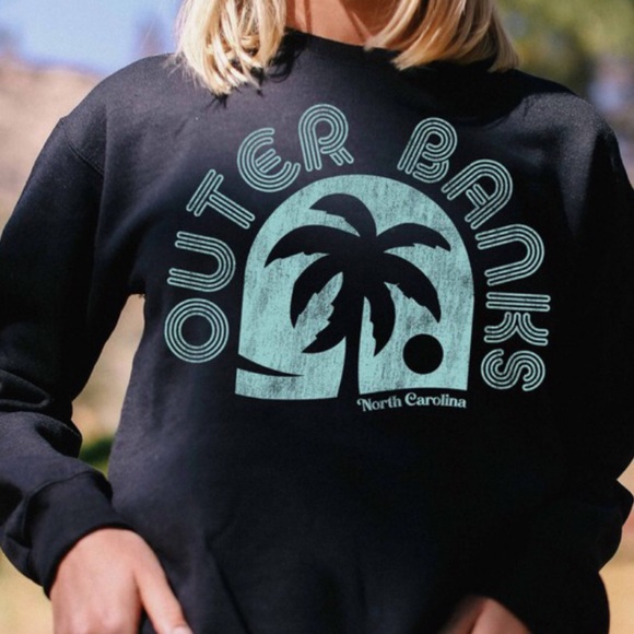 NEW Outerbanks North Carolina Black Crewneck - Picture 2 of 5